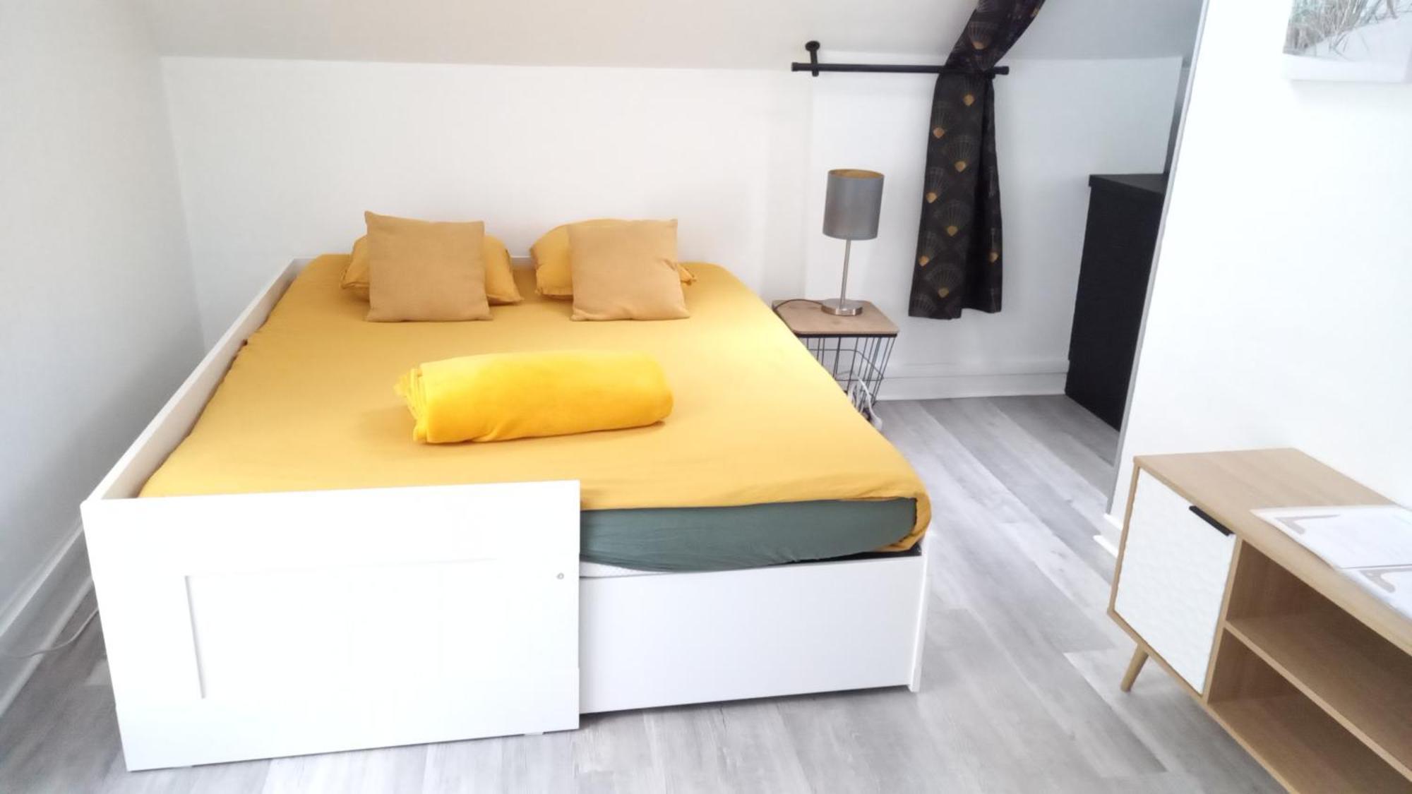 Appartement Jolie vue Laon Extérieur photo